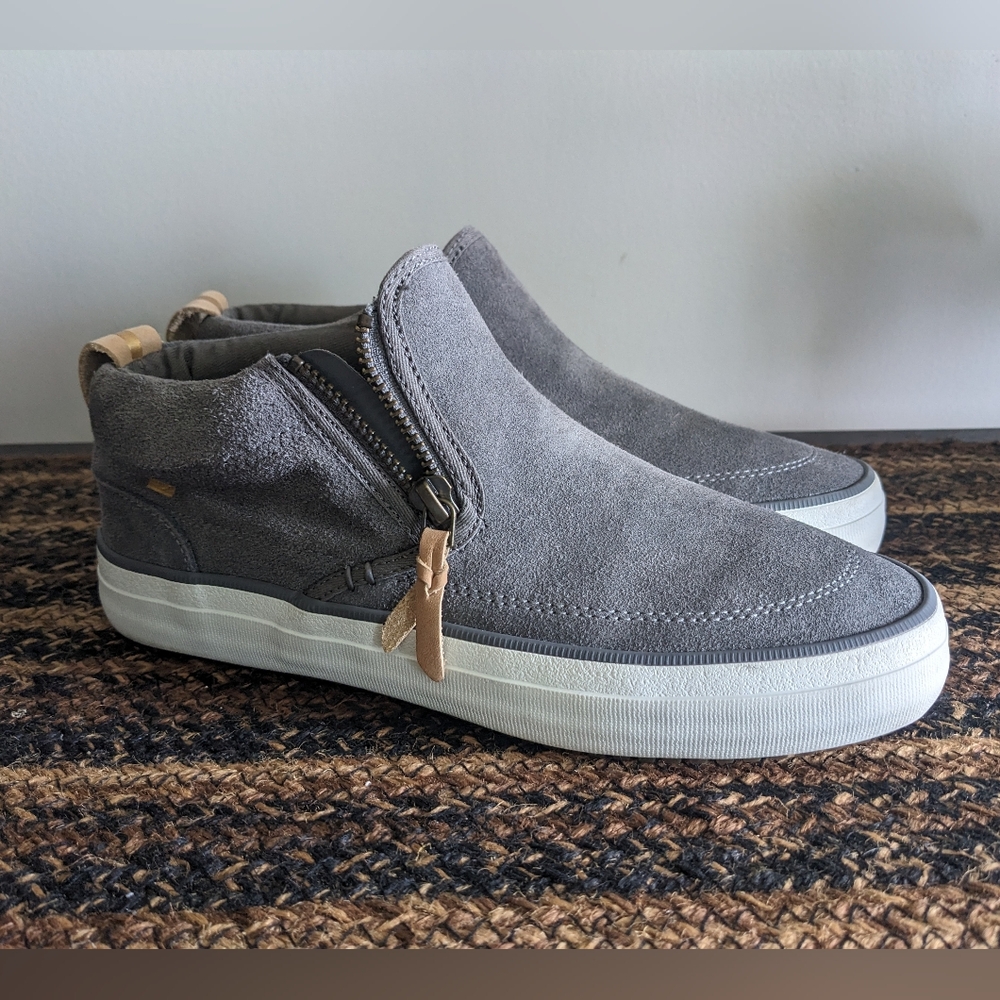 Sperry Women's Crest Lug Zone Suede Sneaker Shoes Casual Preppy Nautical
